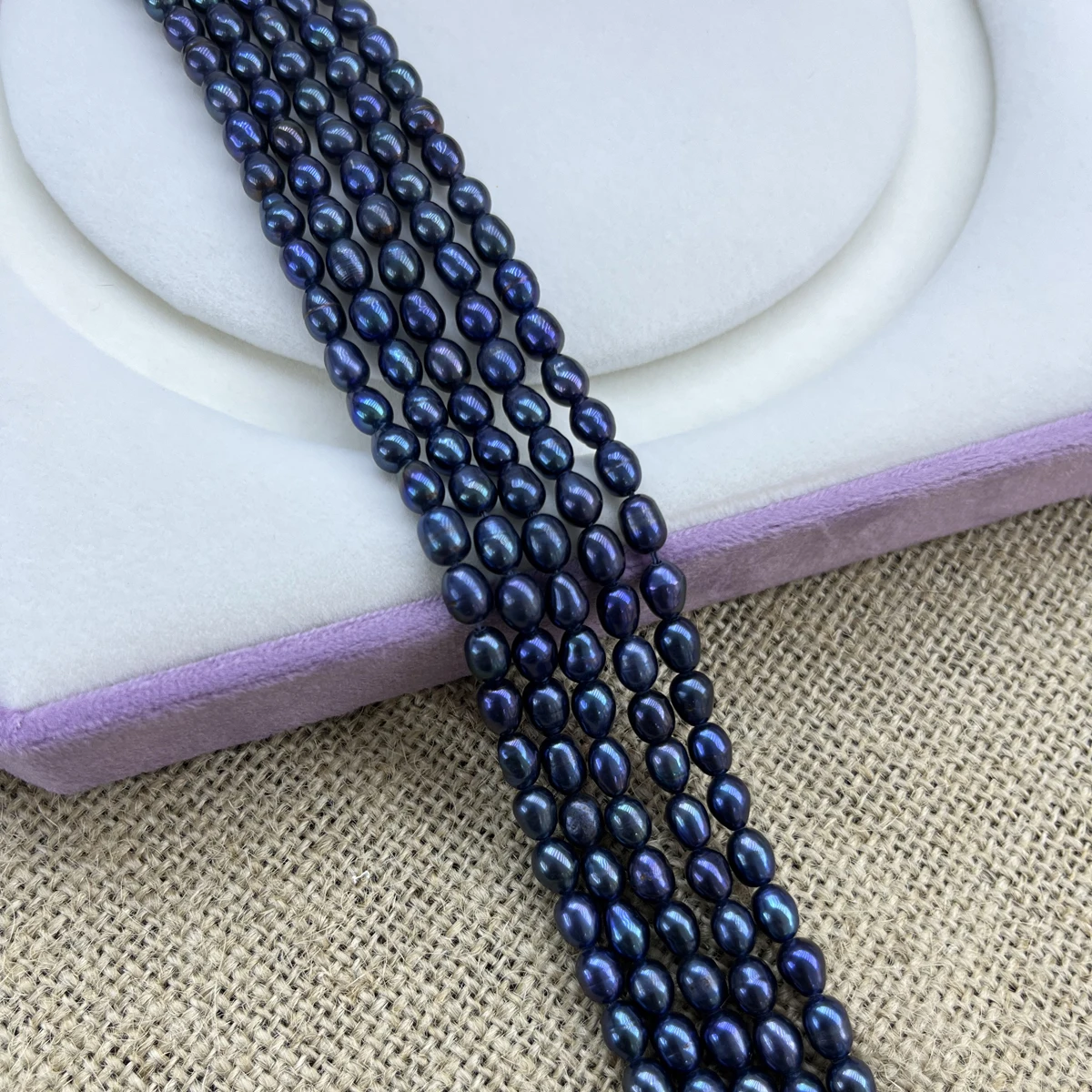 AAA 5-6mm High-Quality Black Rice-Shaped Natural Pearls Loose Beads for Jewelry Making DIY Necklace Bracelet Accessories 36cm
AAA 5-6mm High-Quality Black Rice-Shaped Natural Pearls Loose Beads for Jewelry Making DIY Necklace Bracelet Accessories 36cm