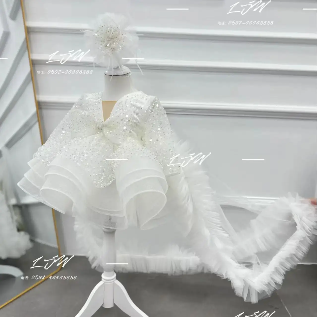 Sequin V-neck butterfly train baby flower girl dress Kids girls pageant dressfor wedding birthday ceremonial ball gown for 1-14y
Sequin V-neck butterfly train baby flower girl dress Kids girls pageant dressfor wedding birthday ceremonial ball gown for 1-14y