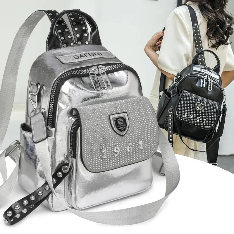 Designer Belt Rivet Women's Backpack Simple Soft Leather Shoulder Bags for Women School Bag Casual High-capacity Travel Bagpack
Designer Belt Rivet Women's Backpack Simple Soft Leather Shoulder Bags for Women School Bag Casual High-capacity Travel Bagpack