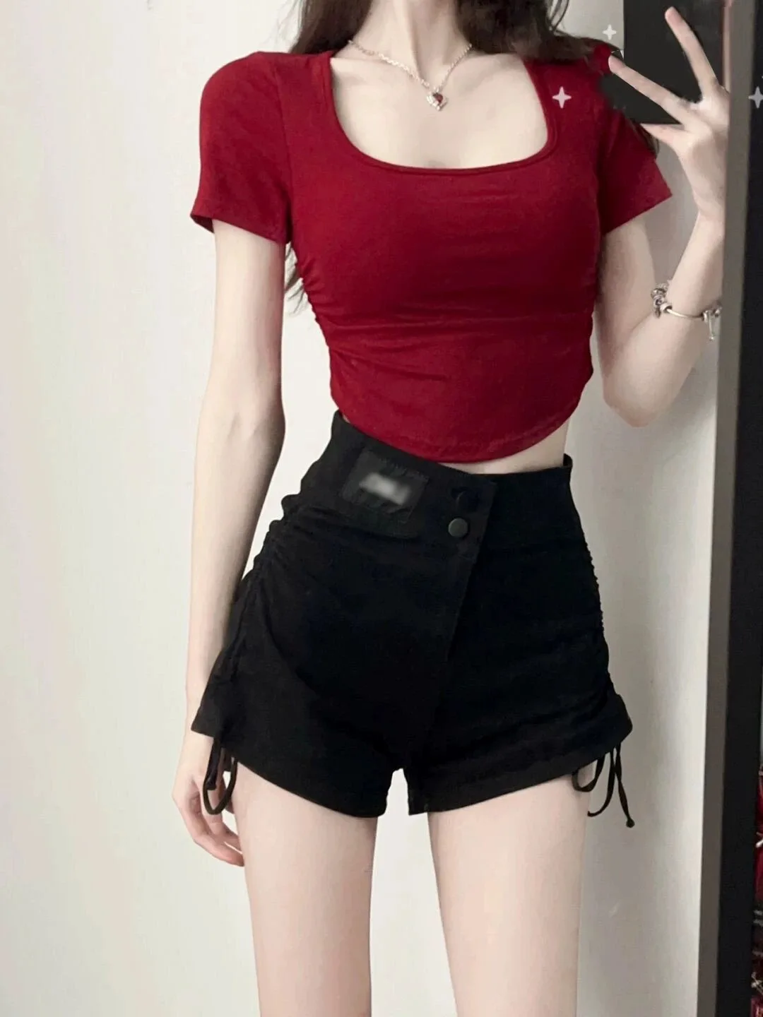 plus Size Women's Black High Waist Drawstring Denim Shorts Summer Casual Wide Leg A-Line Hot Pants Short Pants Casual Style
plus Size Women's Black High Waist Drawstring Denim Shorts Summer Casual Wide Leg A-Line Hot Pants Short Pants Casual Style