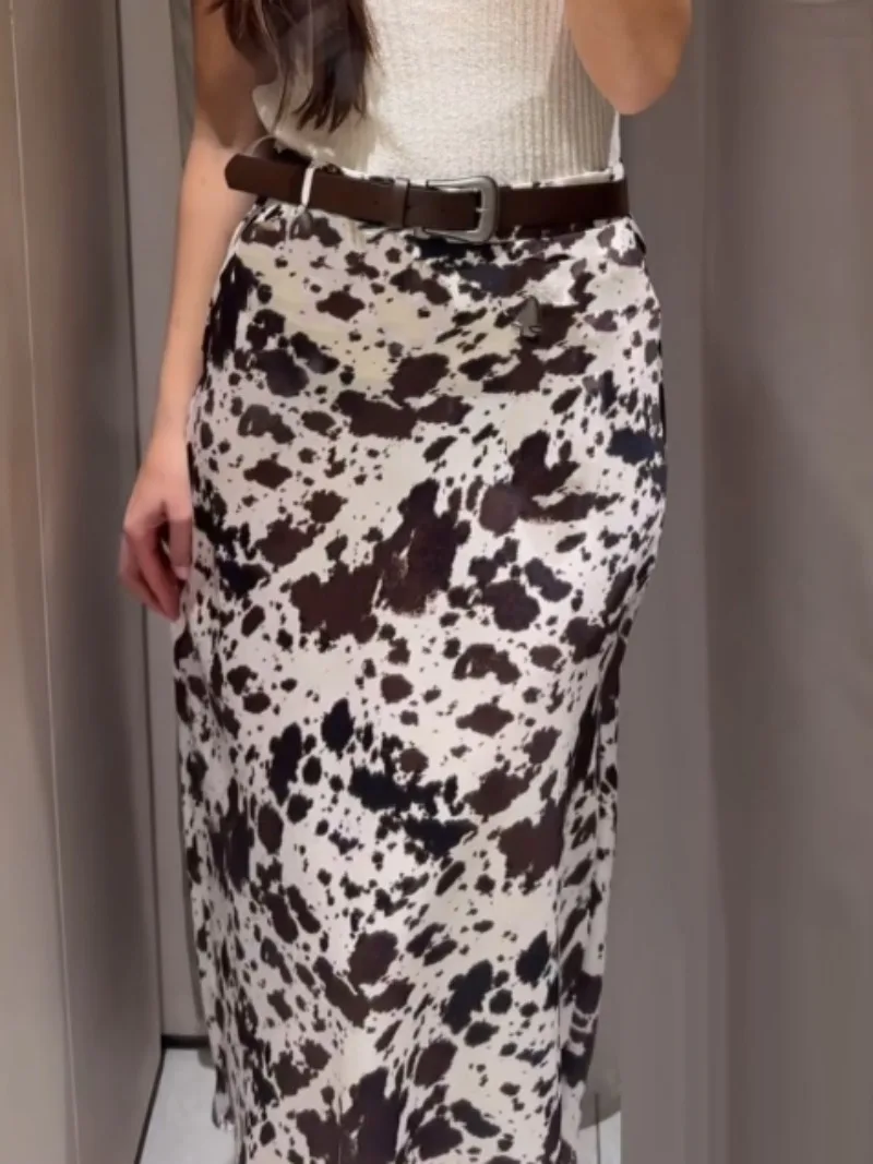 Long Casual Slim Skirts for Women 2025 Spring New Women's Fashion A-line Printed Silk Satin Texture Midi Skirts with Belt
Long Casual Slim Skirts for Women 2025 Spring New Women's Fashion A-line Printed Silk Satin Texture Midi Skirts with Belt