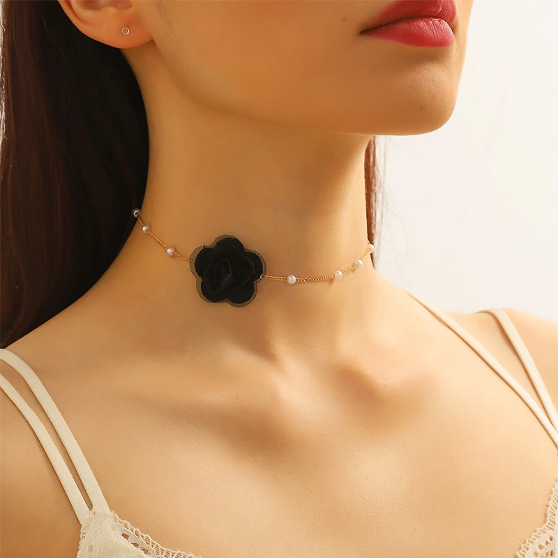 Vintage Rose Flower Necklace For Women Jewelry Fashion Pearl Charm Pendant Ladies Party Elegant Wedding Charming Clavicle Chain
Vintage Rose Flower Necklace For Women Jewelry Fashion Pearl Charm Pendant Ladies Party Elegant Wedding Charming Clavicle Chain
