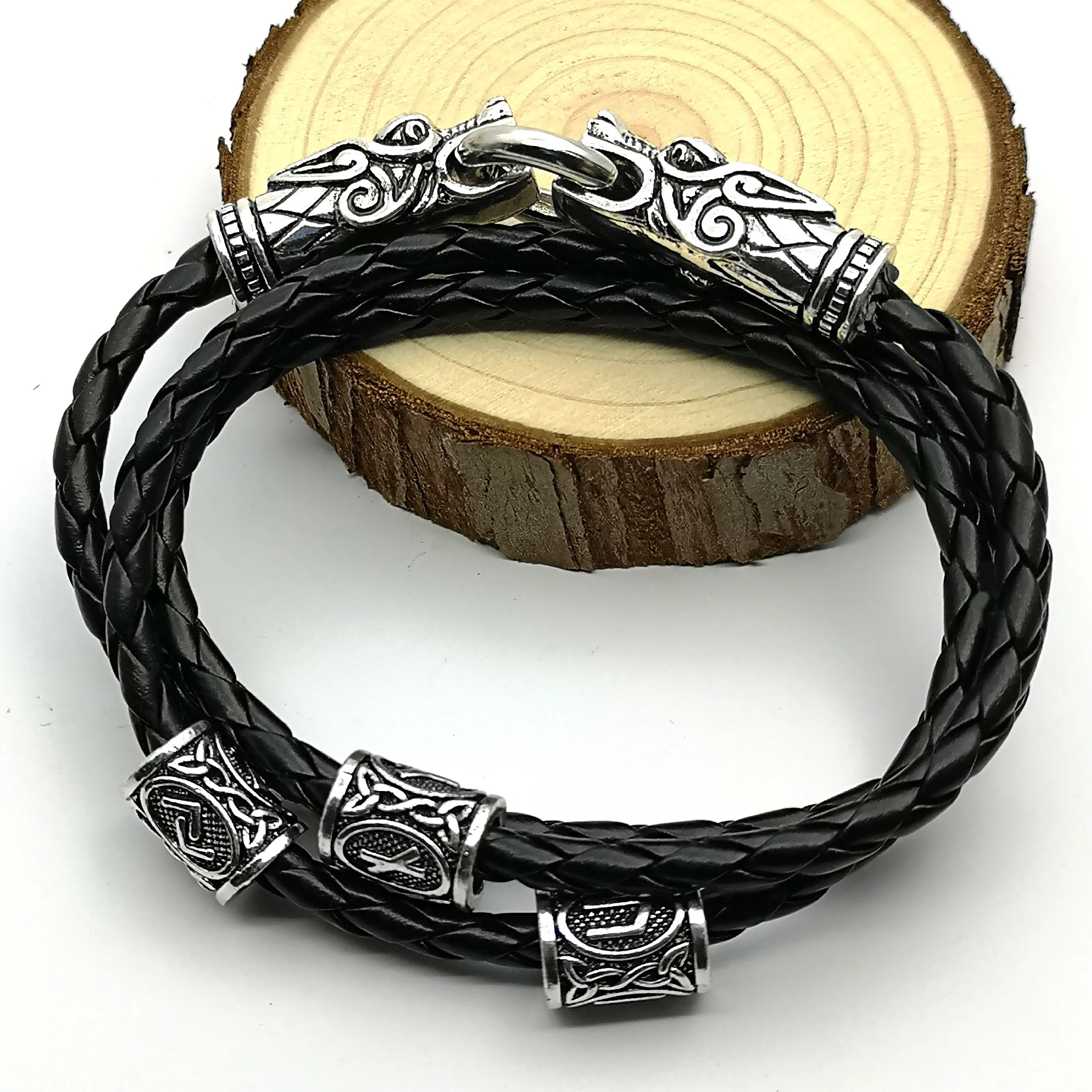 Nordic Viking leather bracelet viking beads Dragon head bracelet Retro Viking jewelry men fashion gifts
Nordic Viking leather bracelet viking beads Dragon head bracelet Retro Viking jewelry men fashion gifts