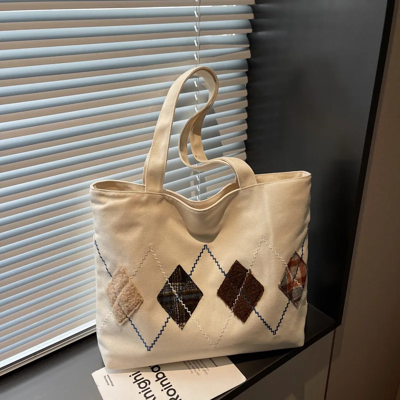 New Large Capacity British Style Tote Bag Versatile Handbag for Women Commuting Bag Messenger Shoulder Bag Big Mummy Bag
New Large Capacity British Style Tote Bag Versatile Handbag for Women Commuting Bag Messenger Shoulder Bag Big Mummy Bag