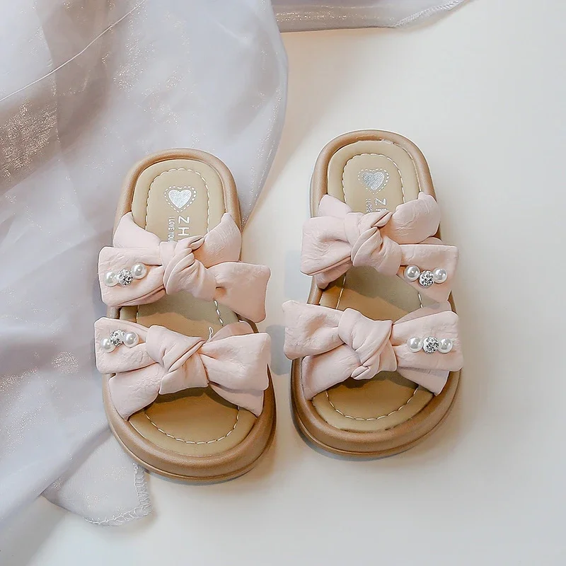 2025 Children Fashion Slippers for Girl Summer New Korean Style Soft Sole Anti-slippery Versatile Chic Bowtie Casual Beach Shoes
2025 Children Fashion Slippers for Girl Summer New Korean Style Soft Sole Anti-slippery Versatile Chic Bowtie Casual Beach Shoes