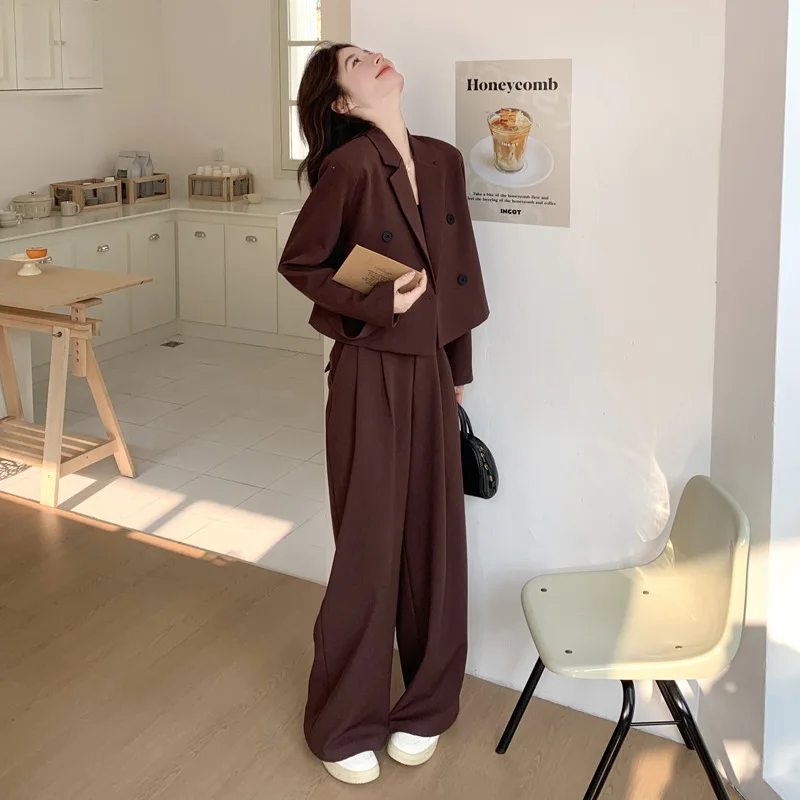 Vintage Red Suit 2 Piece Sets 2025 Spring New Fashion Women's Double-breasted Long Sleeve Blazers Loose Wide Leg Trousers Female
Vintage Red Suit 2 Piece Sets 2025 Spring New Fashion Women's Double-breasted Long Sleeve Blazers Loose Wide Leg Trousers Female