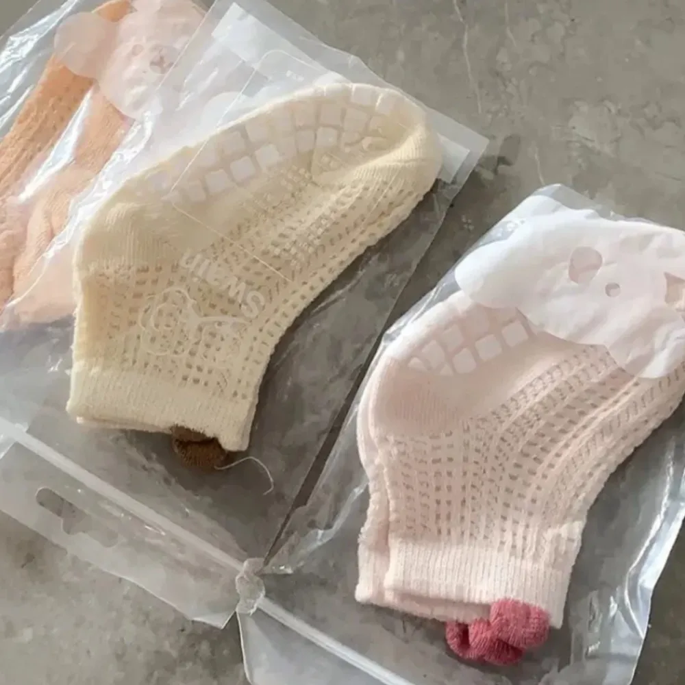 Baby floor socks spring and summer anti-slip breathable mesh socks baby and toddler summer pure cotton short sock kids girl
Baby floor socks spring and summer anti-slip breathable mesh socks baby and toddler summer pure cotton short sock kids girl