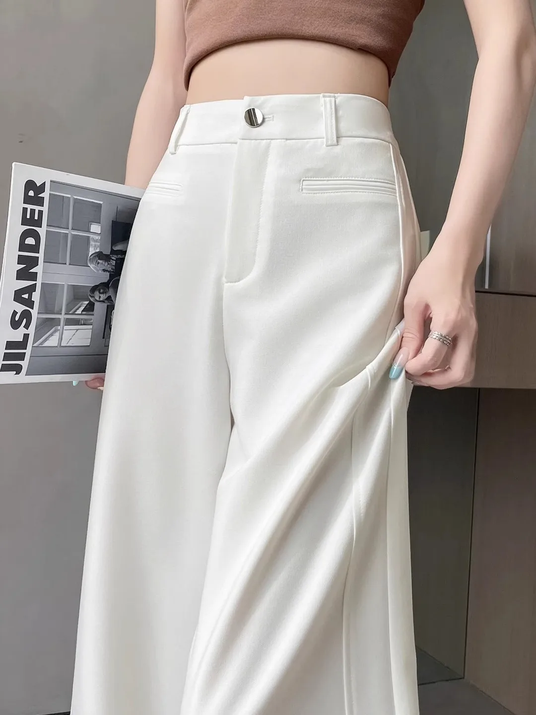 Ele White Wide Leg Pants Women's Summer Thin High Waist Slimming Loose Straight Drapey Floor-Length Ice Silk Trousers
Ele White Wide Leg Pants Women's Summer Thin High Waist Slimming Loose Straight Drapey Floor-Length Ice Silk Trousers