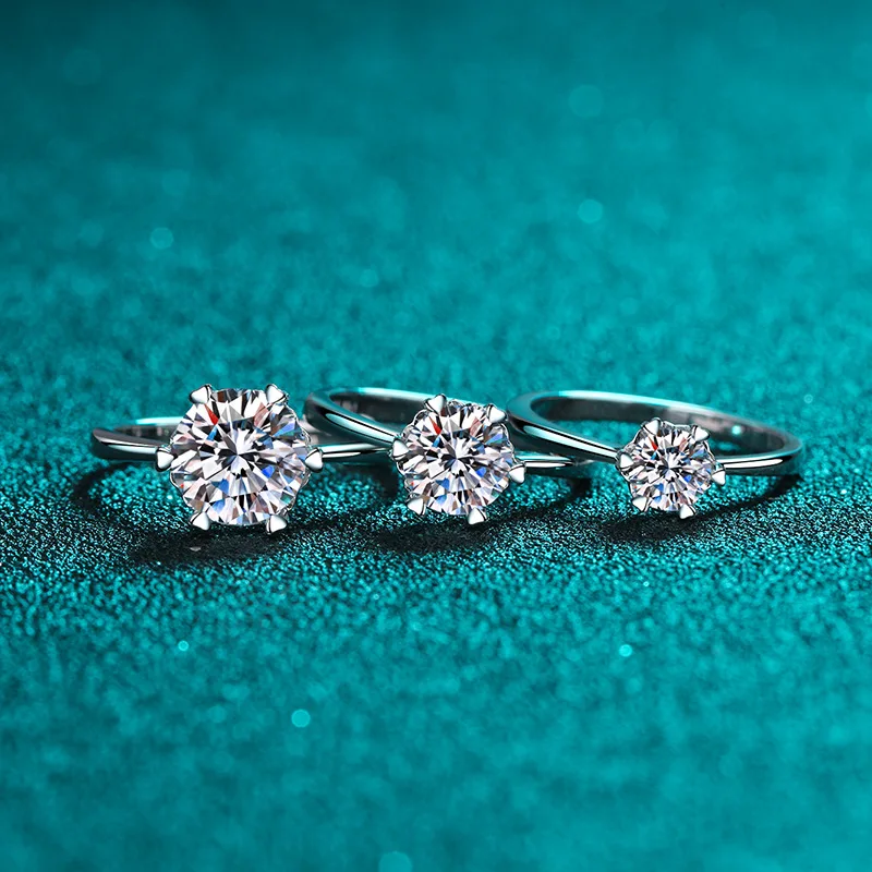 0.5ct-2ct Moissanite 18k White Gold & Platinum PT950 Ring for Women Stylish Jewelry Design Luxury Wedding Rings
0.5ct-2ct Moissanite 18k White Gold & Platinum PT950 Ring for Women Stylish Jewelry Design Luxury Wedding Rings