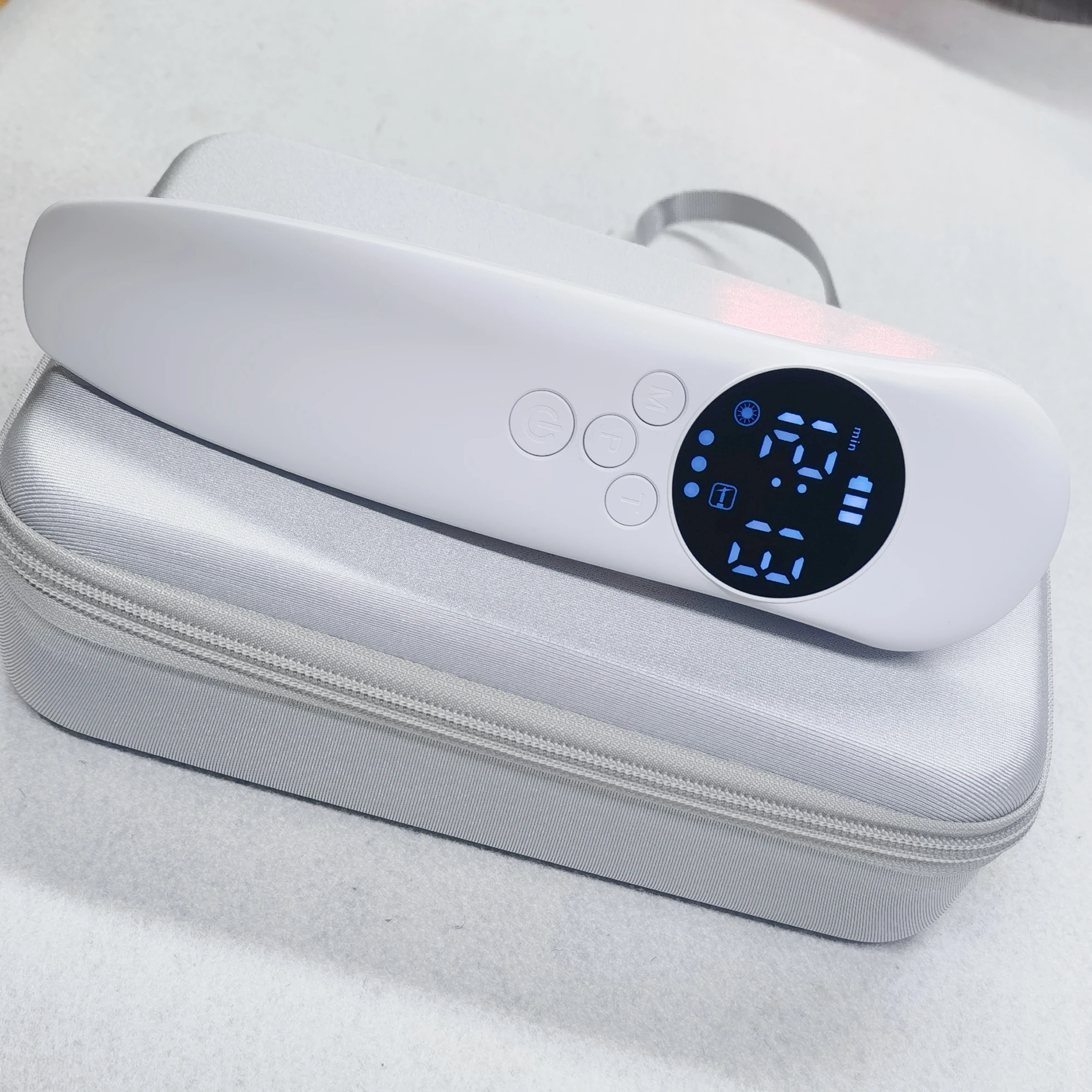 Dogs & Human Use COZING 520mW Dual Wavelength Laser - 650nm+808nm Pet Pain Relief & Sports Injury Recovery
Dogs & Human Use COZING 520mW Dual Wavelength Laser - 650nm+808nm Pet Pain Relief & Sports Injury Recovery
