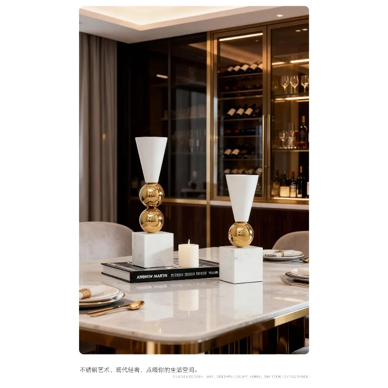 Украшения Простой современный европейский домашний обеденный стол Мраморный подсвечник из нержавеющей стали
Украшения Простой современный европейский домашний обеденный стол Мраморный подсвечник из нержавеющей стали