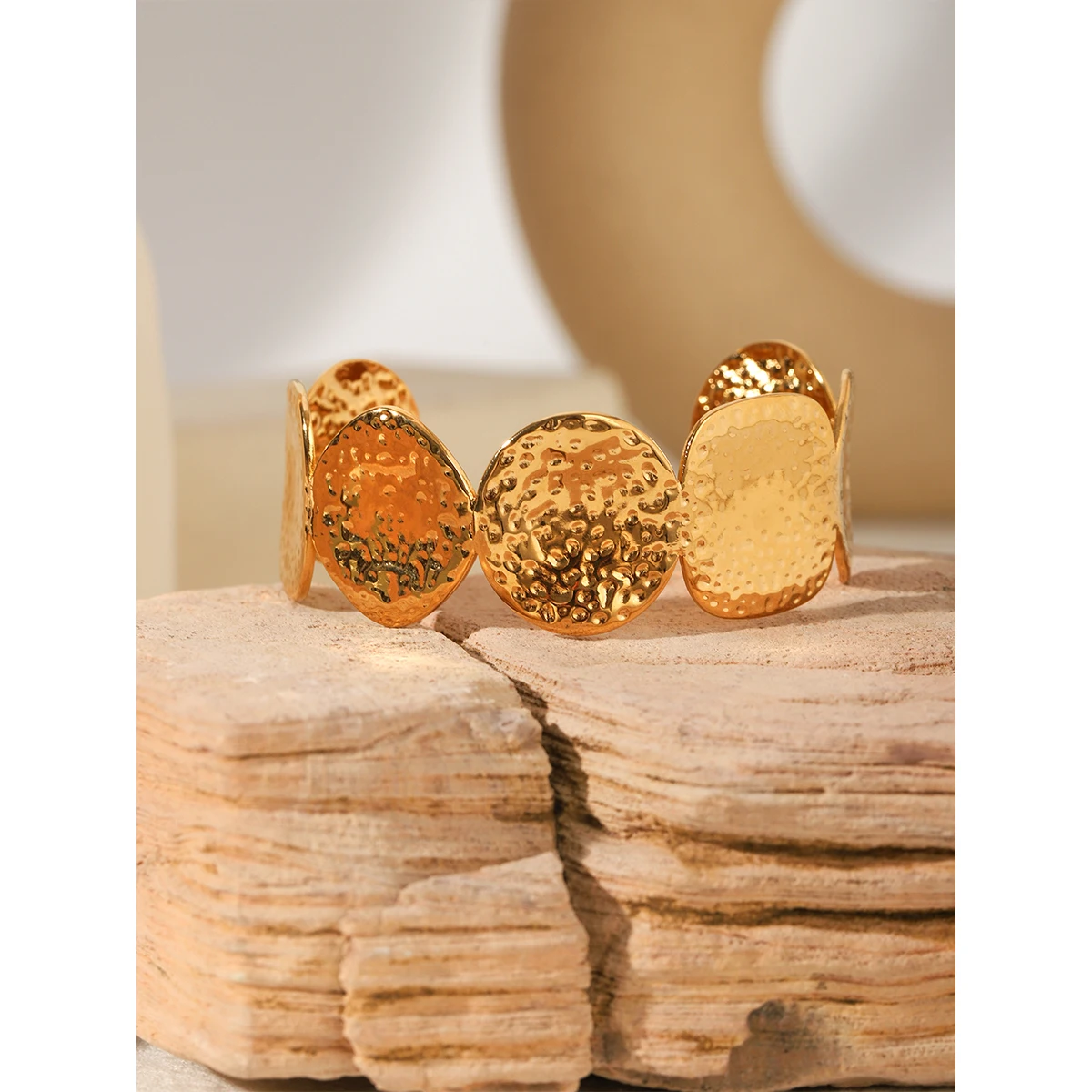 Gold PVD Plated Stainless Steel Bracelet Unique Wide Cuff Open Bangle Waterproof Fashion Girls Essential Jewelry Gift For Women
Gold PVD Plated Stainless Steel Bracelet Unique Wide Cuff Open Bangle Waterproof Fashion Girls Essential Jewelry Gift For Women