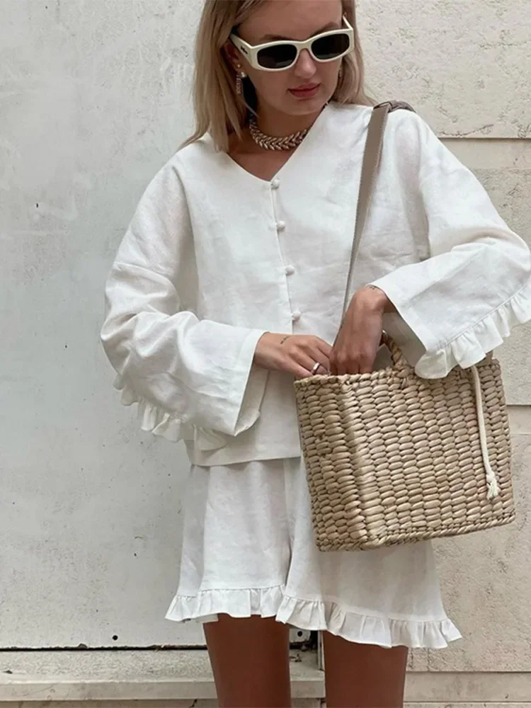 Sweet Solid Ruffle Short Set Women Elegant Chic Long Sleeve V-neck Pleated Single Breasted Top 2 Piece Suit Summer Street Outfit
Sweet Solid Ruffle Short Set Women Elegant Chic Long Sleeve V-neck Pleated Single Breasted Top 2 Piece Suit Summer Street Outfit