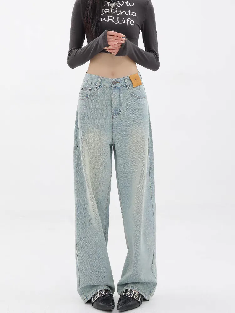 Retro Light-Colored White Loose Straight Jeans for Women Early Spring New Basic Style All-Match Wide Leg Pants Pants 
Retro Light-Colored White Loose Straight Jeans for Women Early Spring New Basic Style All-Match Wide Leg Pants Pants