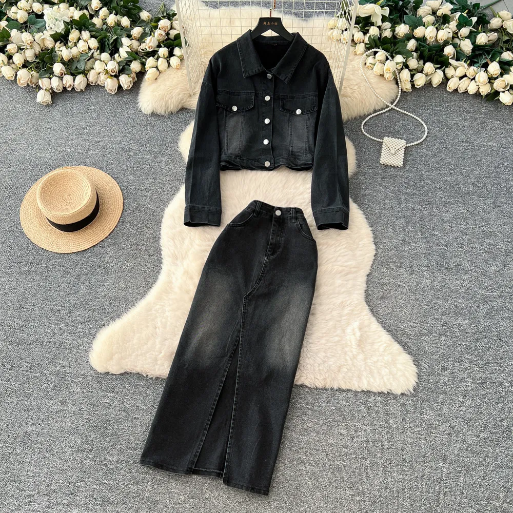 Fashion Women Denim Suits Chic Retro Lapel Collar Single Breasted Short Jacket+Slim Split Skirts New Streetwear Casual 2Pcs Set
Fashion Women Denim Suits Chic Retro Lapel Collar Single Breasted Short Jacket+Slim Split Skirts New Streetwear Casual 2Pcs Set