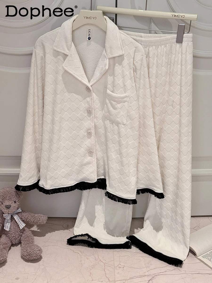 Women's Pajamas Autumn Winter 2025 New Thin Velvet Thickened Warm Double-Sided Velvet Set Elegant Comfortable Homewear
Women's Pajamas Autumn Winter 2025 New Thin Velvet Thickened Warm Double-Sided Velvet Set Elegant Comfortable Homewear