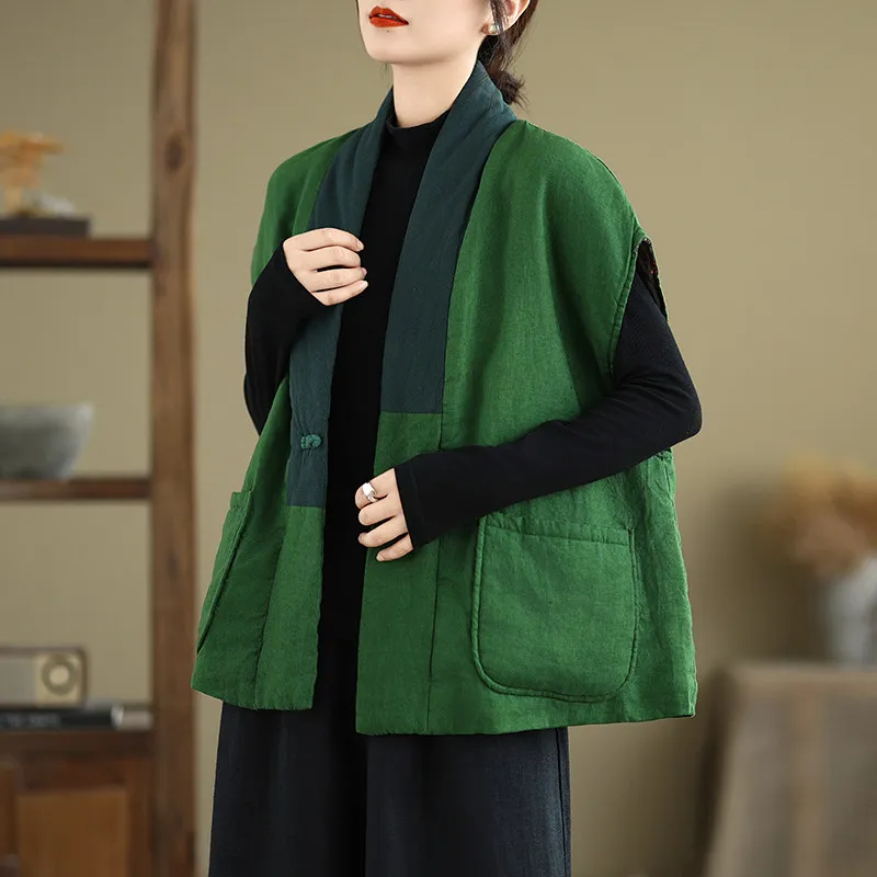 New Vest Coats 2025 Autumn Winter Literary Retro Buckle Chinese Warm Patchwork Vest Contrast Single Button Sleeveless Outerwear
New Vest Coats 2025 Autumn Winter Literary Retro Buckle Chinese Warm Patchwork Vest Contrast Single Button Sleeveless Outerwear