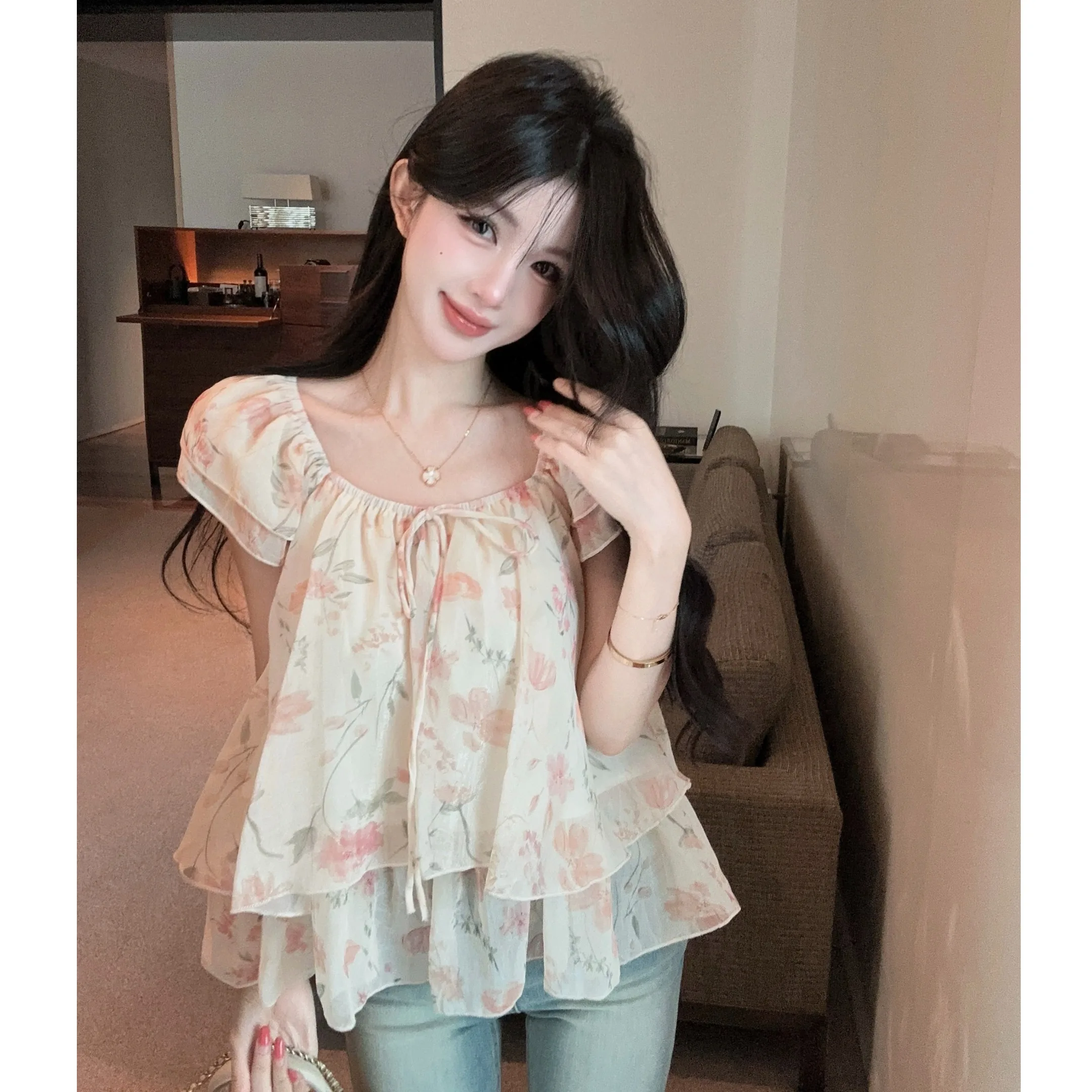 Korean Chic Gentle Floral Lace Trim Fly Sleeve Small Shirt Women's Loose Ageless Versatile Top Summer Polyester Fiber Short S...
Korean Chic Gentle Floral Lace Trim Fly Sleeve Small Shirt Women's Loose Ageless Versatile Top Summer Polyester Fiber Short S...