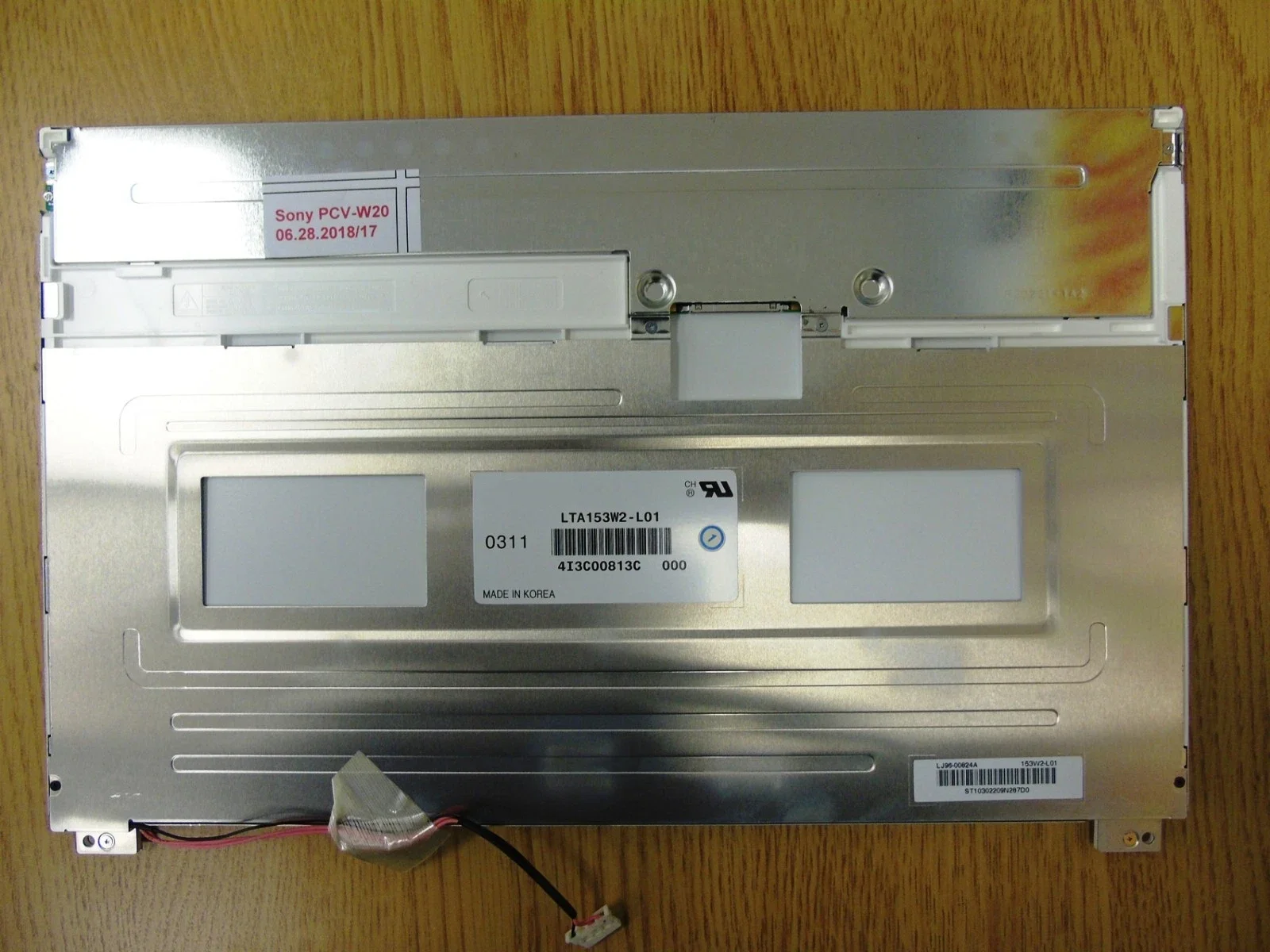 LTA153W2-L01 LCD Display Screen
LTA153W2-L01 LCD Display Screen