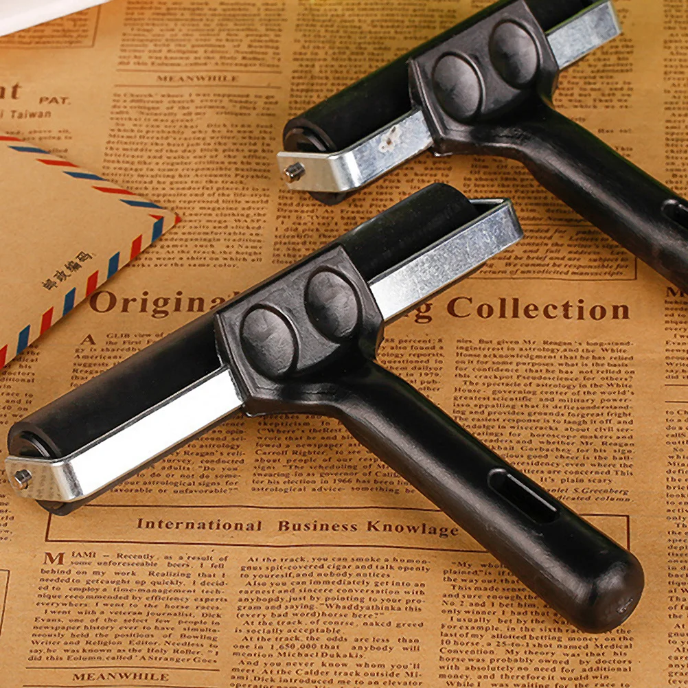 Oil Ink Roller Tool Durable Printing Plastic Roller For Stamping Blocks Carved Surfaces Craft Printing Tools Stamping
Oil Ink Roller Tool Durable Printing Plastic Roller For Stamping Blocks Carved Surfaces Craft Printing Tools Stamping