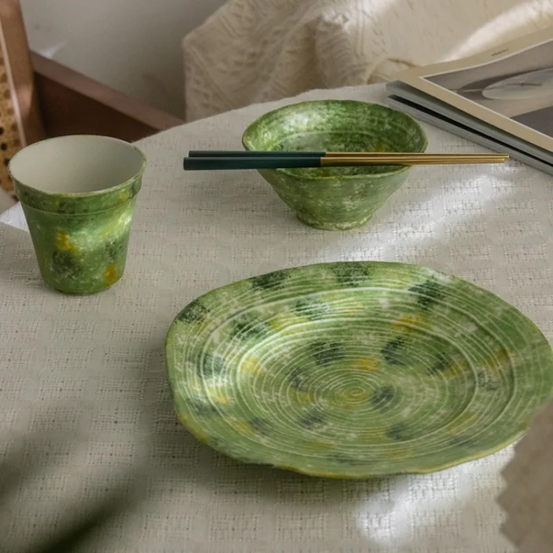 New Minimalist Green Series Chinese Retro Style Coarse Pottery Tableware Set One Person Rice Bowl Dining Plate Ceramic Tableware
New Minimalist Green Series Chinese Retro Style Coarse Pottery Tableware Set One Person Rice Bowl Dining Plate Ceramic Tableware