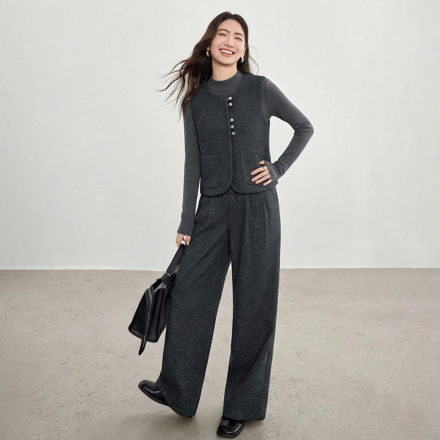 SENTUBILA Women's 2 Piece Pants Set 2026 New O Neck Waistcoat Straight Pant Winter Office Lady Wool Blend Female Suit 154ZA6093
SENTUBILA Women's 2 Piece Pants Set 2026 New O Neck Waistcoat Straight Pant Winter Office Lady Wool Blend Female Suit 154ZA6093