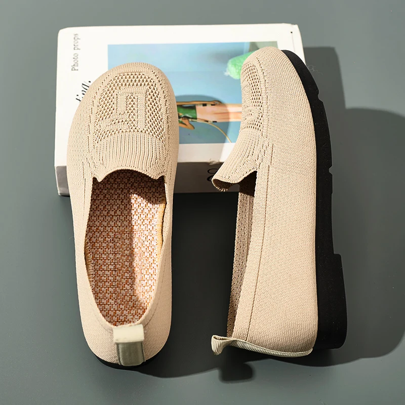 Women's Slip-On Flat Shoes Breathable Lightweight Soft Sole Easy to Wear Comfortable Footwear
Women's Slip-On Flat Shoes Breathable Lightweight Soft Sole Easy to Wear Comfortable Footwear