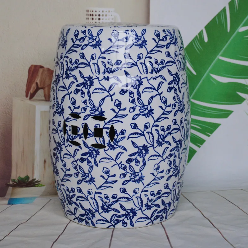 A dressing shoe changing stool, neoclassical ceramic stool
A dressing shoe changing stool, neoclassical ceramic stool