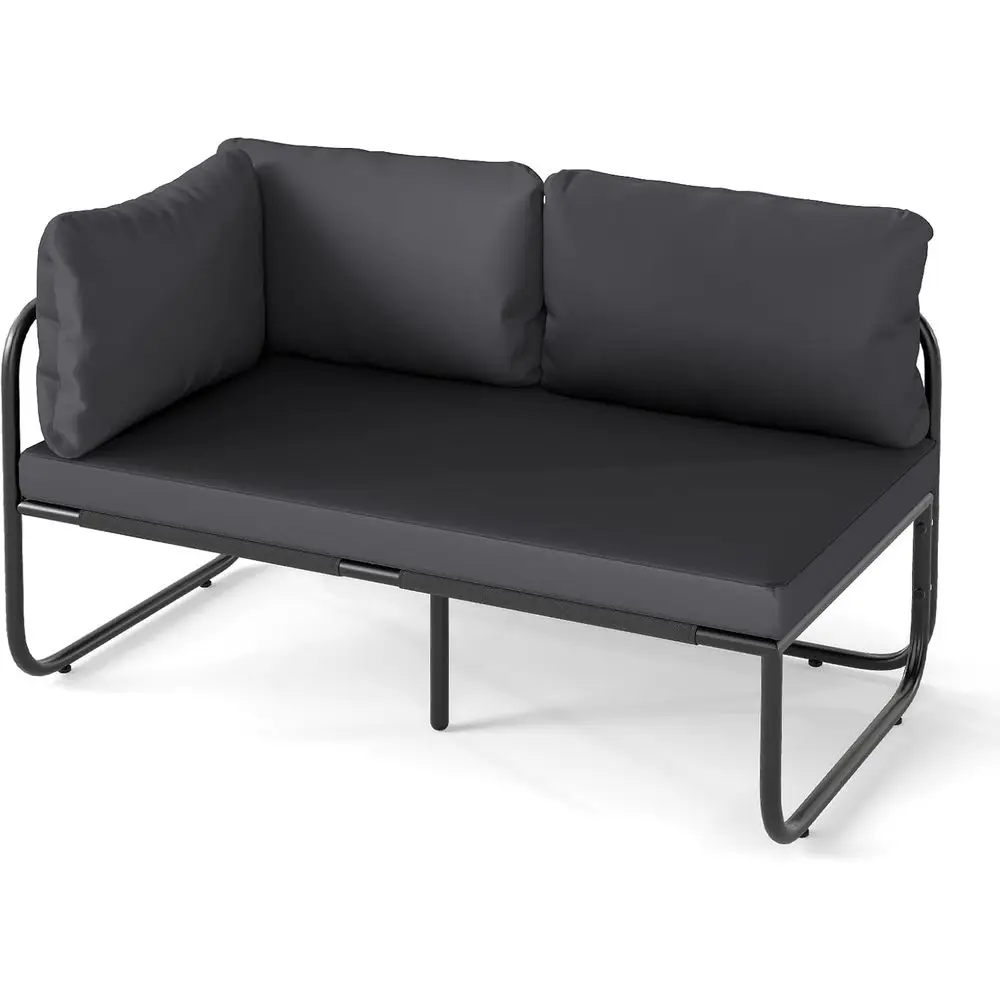 Уличная двухместная кушетка серого и черного цвета со съемными подушками, боковыми подлокотниками, металлическим каркасом и регулируемыми подставками для ног
Уличная двухместная кушетка серого и черного цвета со съемными подушками, боковыми подлокотниками, металлическим каркасом и регулируемыми подставками для ног