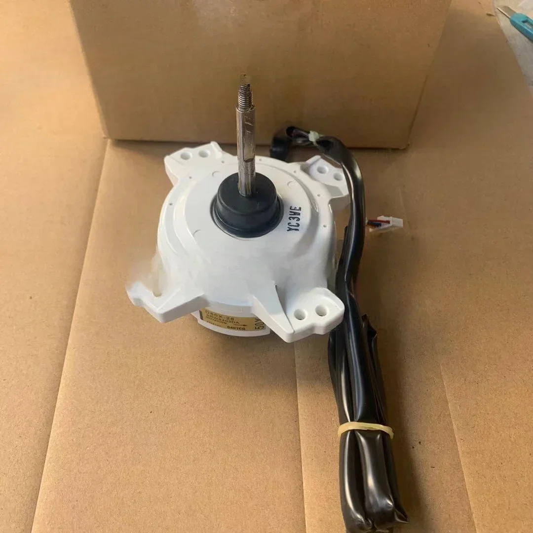 z Fan motor motor For D50X-28 D50F-28 D50A-28 oil cooler accessories
z Fan motor motor For D50X-28 D50F-28 D50A-28 oil cooler accessories