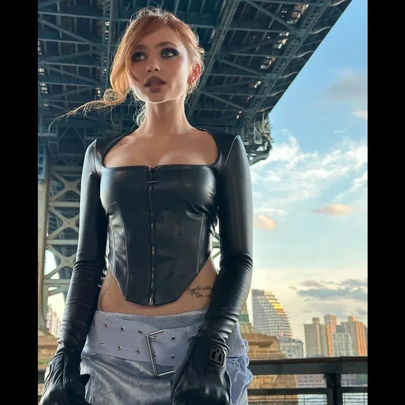PU Leather Corset Crop Tops Women Black Square Neck Long Sleeve Zipper Slim Asymmetrical T-shirts All Match Streetwear Tees
PU Leather Corset Crop Tops Women Black Square Neck Long Sleeve Zipper Slim Asymmetrical T-shirts All Match Streetwear Tees