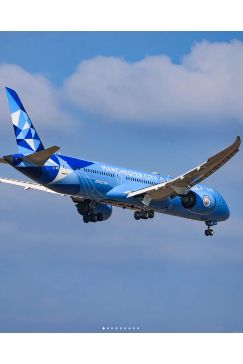 1:130 Scale Diecast Model Etihad Airways Boeing 787 Manchester City livery Resin Airplane Airbus Collection Display Toy
1:130 Scale Diecast Model Etihad Airways Boeing 787 Manchester City livery Resin Airplane Airbus Collection Display Toy