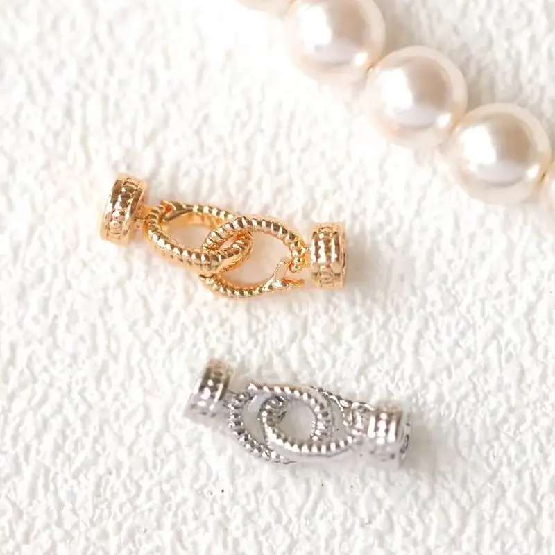 1PCS 20x6.7mm 14K Gold Color Simple Twist Pattern Double Buckle Closing Buckle Necklace Buckle DIY Handmade Charm Accessories
1PCS 20x6.7mm 14K Gold Color Simple Twist Pattern Double Buckle Closing Buckle Necklace Buckle DIY Handmade Charm Accessories