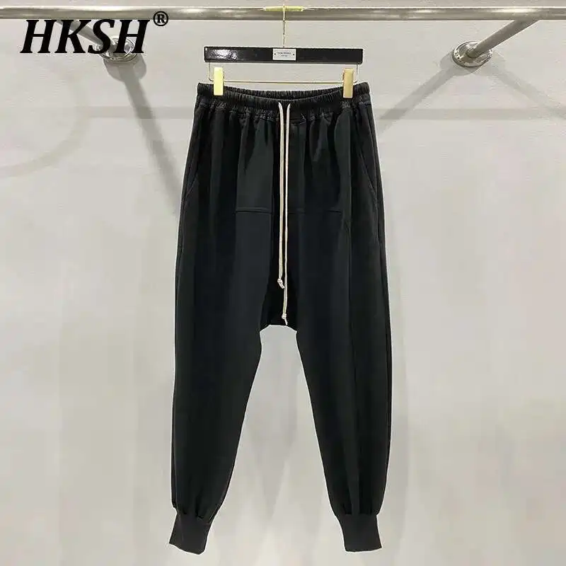 HKSH Spring Autumn New Men's Tide Punk Cotton Dark Sweatpants Strap Pockets Spliced Dropped Pants Chic Streetwear Niche HK2038
HKSH Spring Autumn New Men's Tide Punk Cotton Dark Sweatpants Strap Pockets Spliced Dropped Pants Chic Streetwear Niche HK2038