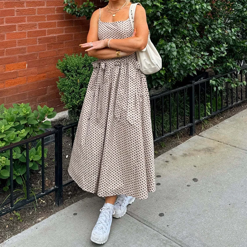 2025 Fashion Bow Patchwork Loose Dress Sexy Hollow Sleeveless Beach Strap Dress New Summer Off Shoulder Stripe Print Long Dress
2025 Fashion Bow Patchwork Loose Dress Sexy Hollow Sleeveless Beach Strap Dress New Summer Off Shoulder Stripe Print Long Dress