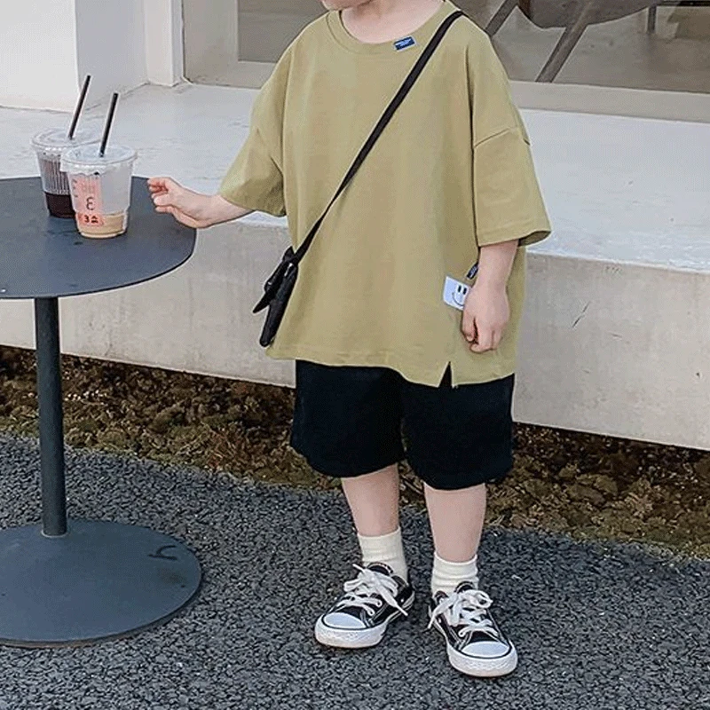 Kids Clothing Summer 2023 New Trend Round Neck Short Sleeve Top Casual Korean Version Solid Color Labeling Simplicity T-shirt
Kids Clothing Summer 2023 New Trend Round Neck Short Sleeve Top Casual Korean Version Solid Color Labeling Simplicity T-shirt