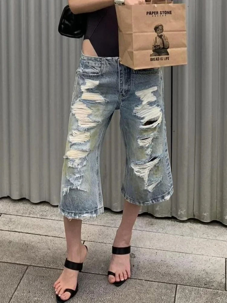 Summer Capri Pants Women Washed Distressed Ripped American Vintage Street Style Straight Leg Loose Slim Mid Length Denim Pants
Summer Capri Pants Women Washed Distressed Ripped American Vintage Street Style Straight Leg Loose Slim Mid Length Denim Pants