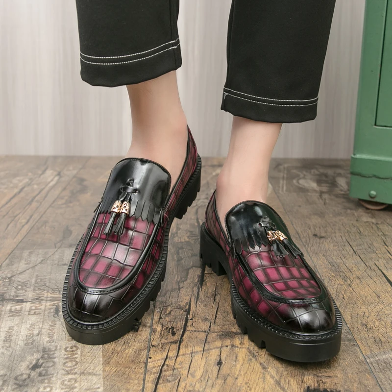 Height increasing men's leather shoes Tassel Classic Style Nightclub Party Handsome hairstylist loafer Leisure Busine Black
Height increasing men's leather shoes Tassel Classic Style Nightclub Party Handsome hairstylist loafer Leisure Busine Black