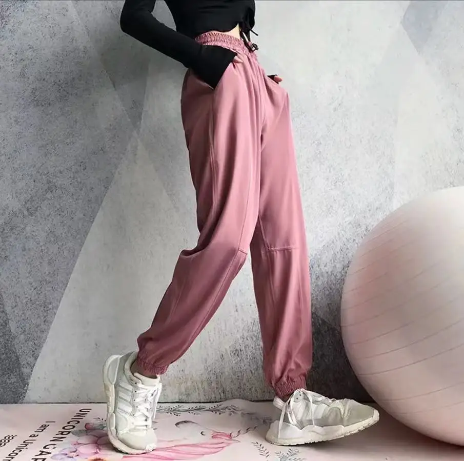 WANAYOU Jogger Pants for Women, Quick Drying Sports Pants with Side Pockets, Loose Fitting Gym Yoga Wears, Workout Running Pants
WANAYOU Jogger Pants for Women, Quick Drying Sports Pants with Side Pockets, Loose Fitting Gym Yoga Wears, Workout Running Pants