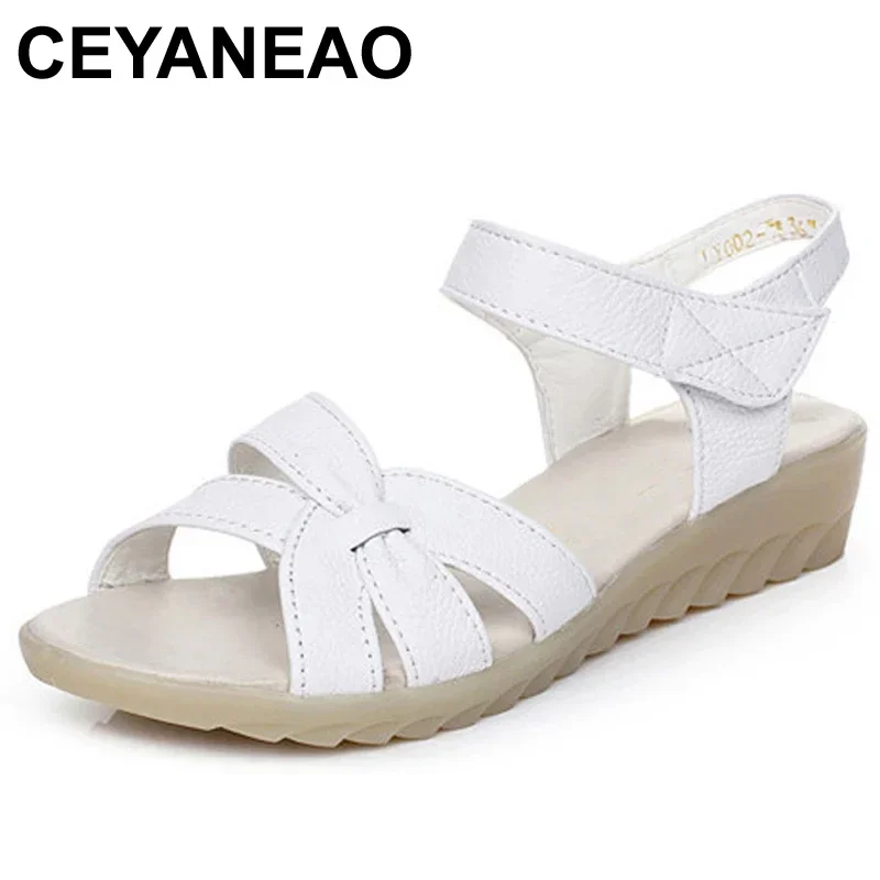2025 Summer women slippers slip on round toe flat slides sandals women white black leather slippers flip flops slippers
2025 Summer women slippers slip on round toe flat slides sandals women white black leather slippers flip flops slippers