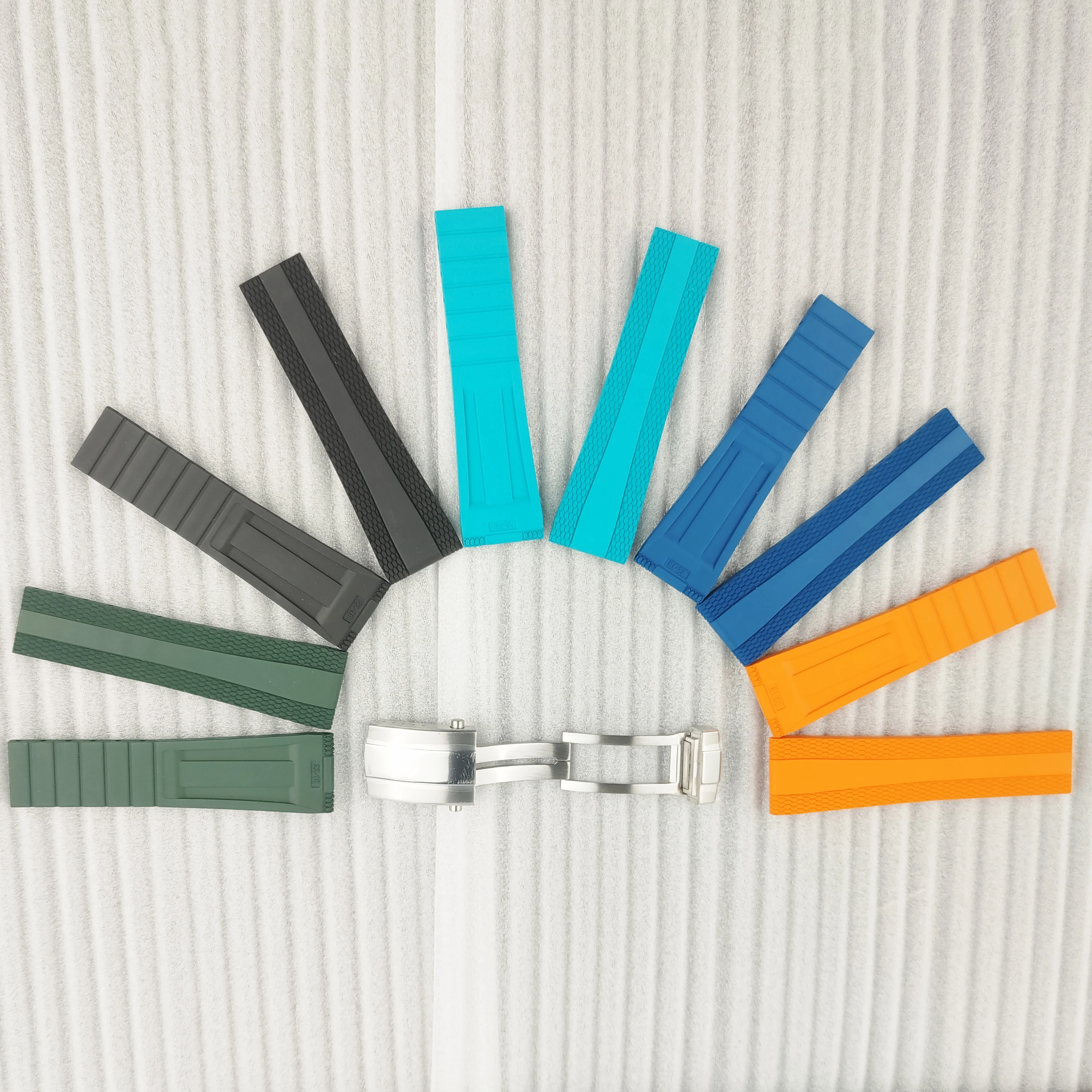 for SUPEROCEAN Fluororubber Watch Strap 22mm Watch Bracelet Rubber Band Stainless Steel Buckle Mod Watch Wristband Repair Tools
for SUPEROCEAN Fluororubber Watch Strap 22mm Watch Bracelet Rubber Band Stainless Steel Buckle Mod Watch Wristband Repair Tools