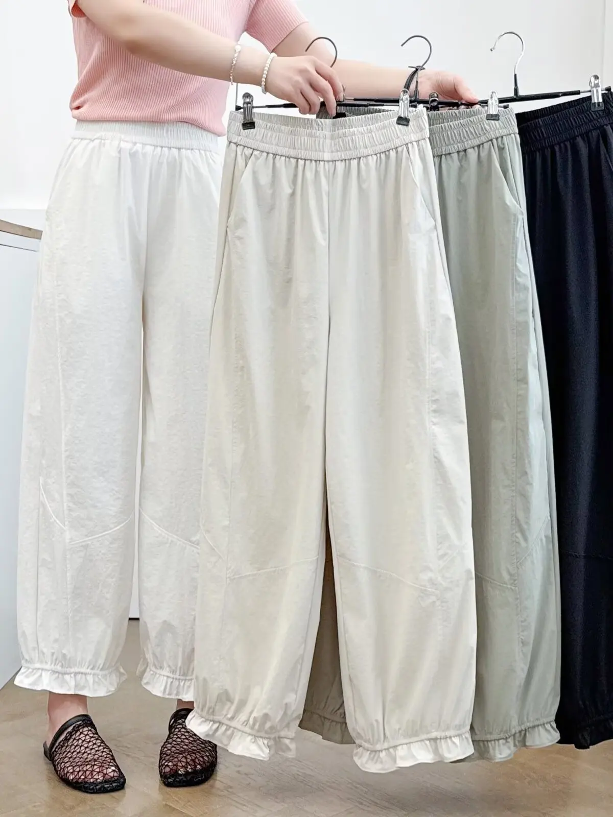 plus Size Women's Summer Korean Style Elastic Waist Flower Bud Straight Leg Lantern Pants Loose Slimming Casual Trousers
plus Size Women's Summer Korean Style Elastic Waist Flower Bud Straight Leg Lantern Pants Loose Slimming Casual Trousers