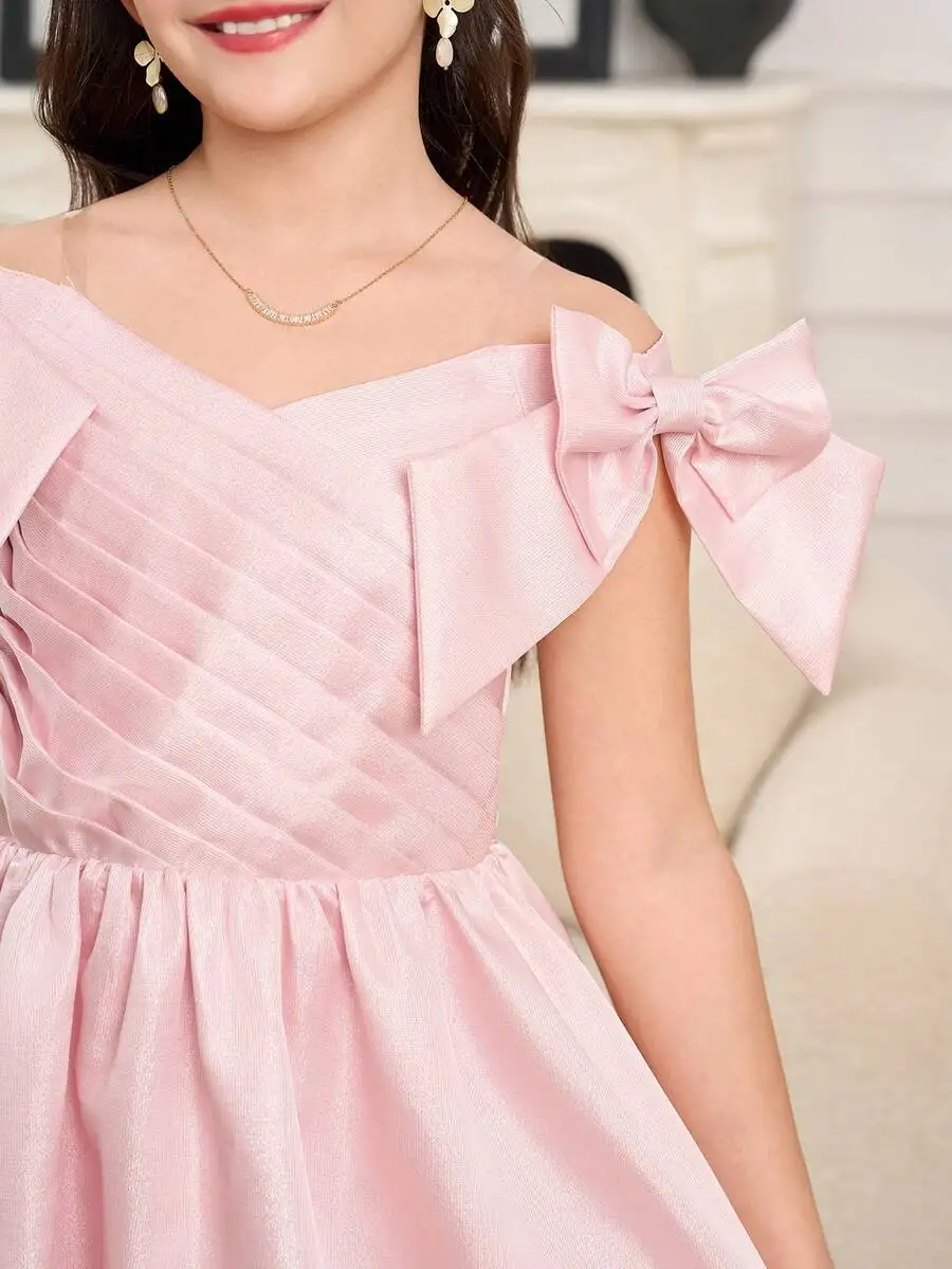 Elegant Pink Off Shoulder Pleated V-Neck A-Line Evening Dress With Detachable Bow
Elegant Pink Off Shoulder Pleated V-Neck A-Line Evening Dress With Detachable Bow