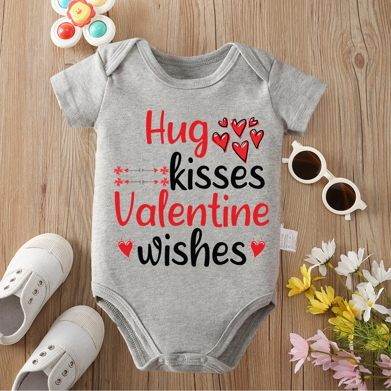 Подарок на День святого Валентина, изысканная ткань с принтом, удобный комбинезон из 100% хлопка, боди для ребенка, комбинезон для новорожденных от 0 до 12 месяцев
Подарок на День святого Валентина, изысканная ткань с принтом, удобный комбинезон из 100% хлопка, боди для ребенка, комбинезон для новорожденных от 0 до 12 месяцев