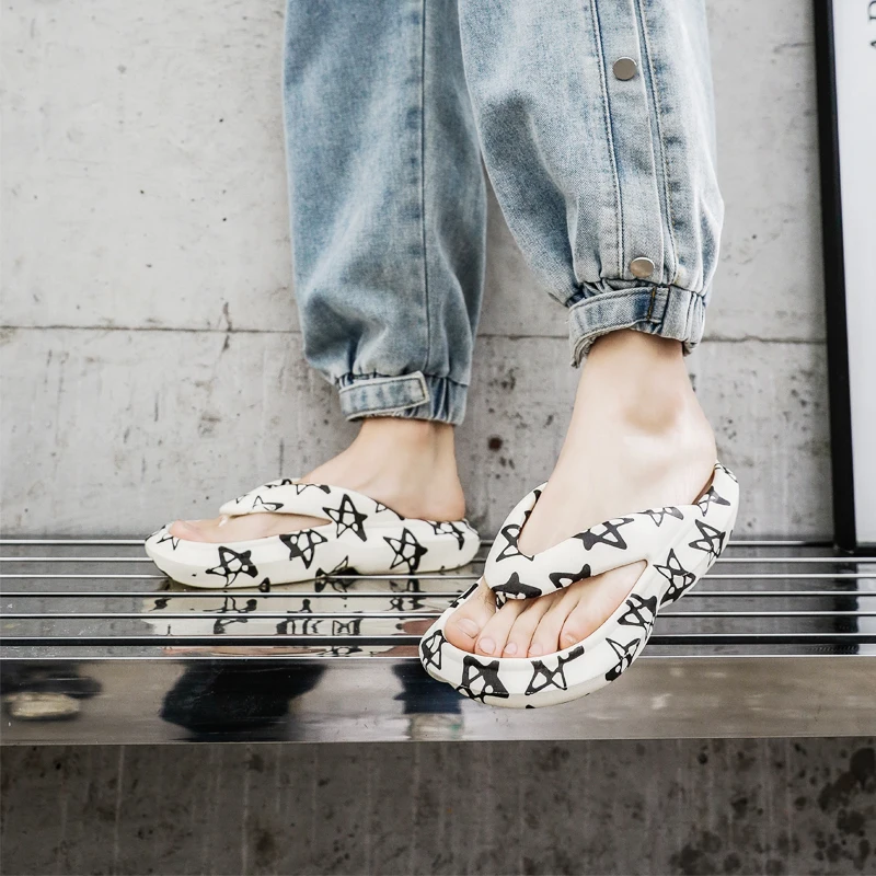 Men's Thick-Soled Slippers with Fashionable Prints, Non-Slip Arch Support Sandals for Daily Outdoor and Vacation Casual Wear
Men's Thick-Soled Slippers with Fashionable Prints, Non-Slip Arch Support Sandals for Daily Outdoor and Vacation Casual Wear