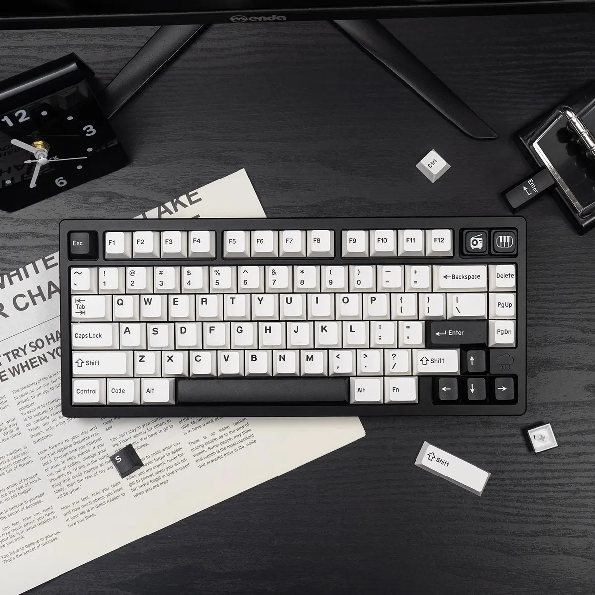 GMK WOB bow Black and white Keycaps PBT Dye Subbed Key Caps Cherry Profile Keycap With 2.25U 2.75U 3U 7U Spacebar ISO Enter
GMK WOB bow Black and white Keycaps PBT Dye Subbed Key Caps Cherry Profile Keycap With 2.25U 2.75U 3U 7U Spacebar ISO Enter