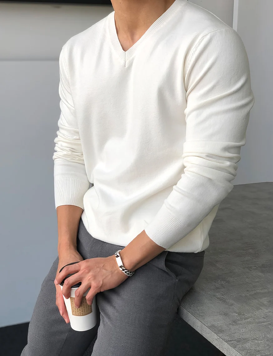 American Style Hard Man V-Neck Knitted Sweater Men's High-End Slim Fit Core Spin Yarn Wool Sweater Henry Collar Color B...
American Style Hard Man V-Neck Knitted Sweater Men's High-End Slim Fit Core Spin Yarn Wool Sweater Henry Collar Color B...