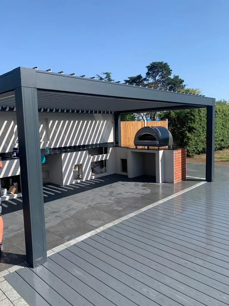 3X4 4X4 Waterproof Louver Pergola Roof Electric Louvered Sunshade Factory Gazebo Garden Bioclimatic Outdoor Aluminium Pergola
3X4 4X4 Waterproof Louver Pergola Roof Electric Louvered Sunshade Factory Gazebo Garden Bioclimatic Outdoor Aluminium Pergola