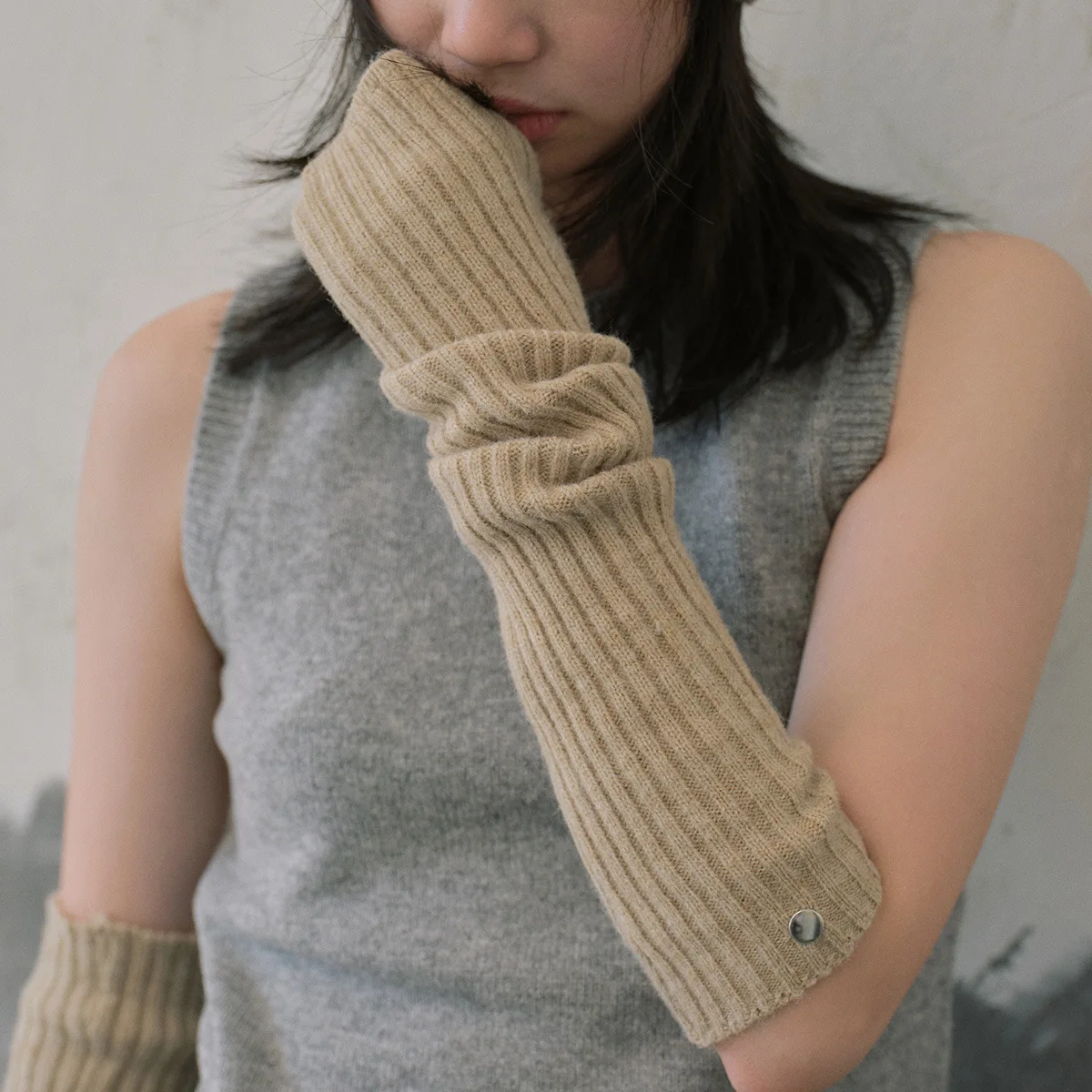 Owen Seak Women‘s Aem Warmers Classic Oversleeve Casual Cover For The Sleeves High Street Solid Designer luxury Cuff
Owen Seak Women‘s Aem Warmers Classic Oversleeve Casual Cover For The Sleeves High Street Solid Designer luxury Cuff