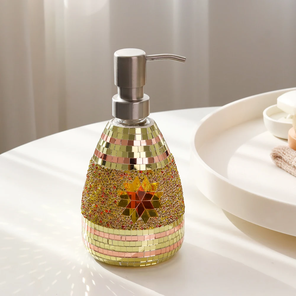 Мозаичный стеклянный дозатор мыла, многоразовая бутылка для лосьона для дезинфицирующего средства для рук, гель для душа, кухонные аксессуары, дозаторы жидкого мыла
Мозаичный стеклянный дозатор мыла, многоразовая бутылка для лосьона для дезинфицирующего средства для рук, гель для душа, кухонные аксессуары, дозаторы жидкого мыла